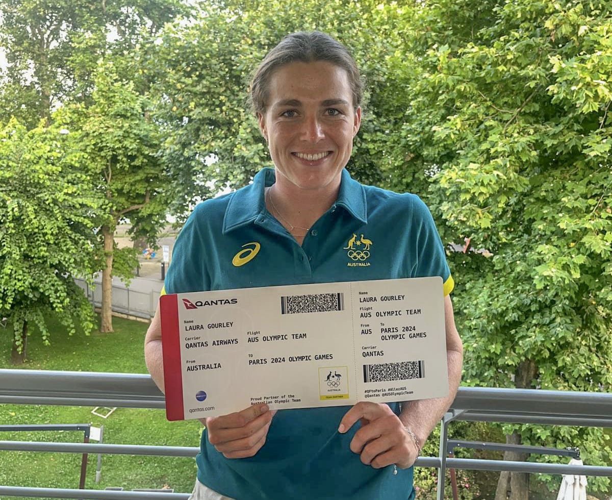 Paddock to Paris - Laura Gourley