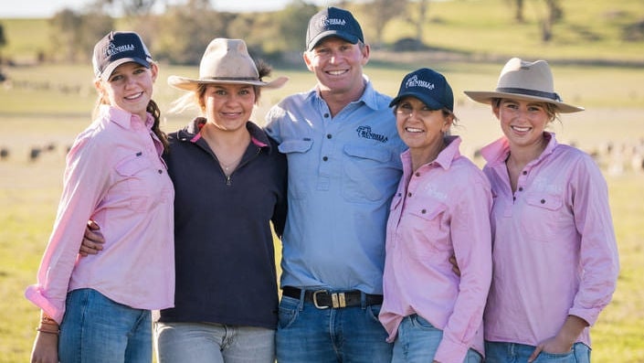 Mimi, Cleo, Rick, Jill and Lily Baldwin of Bundilla Poll Merino Stud.