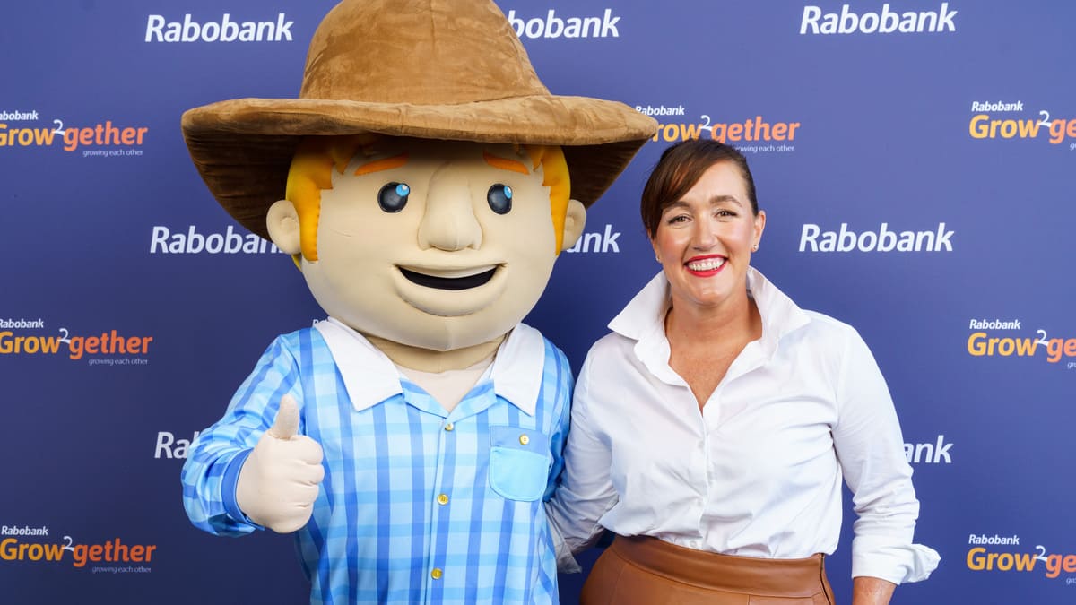George the Farmer with Simone Kain George the Farmer with Simone Kain