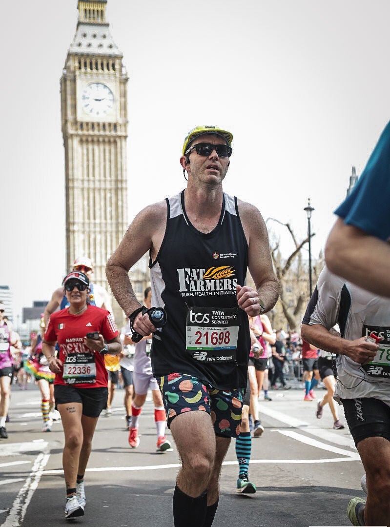 Tom completed the London Marathon, proudly promoting the Fat Farmers initiative in the meantime.